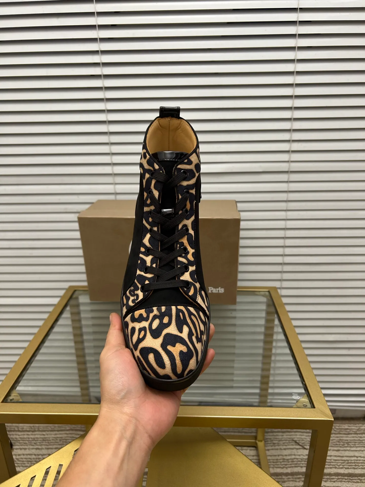 (Customized model) Ex-factory price is 540. christian louboutin (CL red sole shoes) counter series, casual sneakers for couples 📢 📢 📢 Exclusive hot style release 🎈🎈💪 Movable latex feet 👻 Finished outsole line [Proud] 😝Female 35-40# Male 38#-46, global supply😝 [Top version]: Original imported genuine leather upper, top original leather lining, original molded TPU outsole, original 1:1 detail processing, original shoe last,